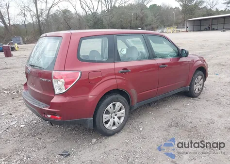 2010 Subaru Forester 2.5X z USA, uszkodzony, nr VIN JF2SH6AC6AG719079